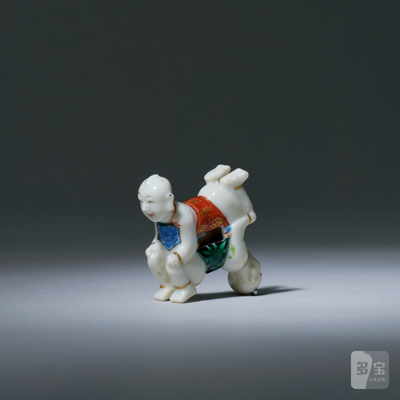 清乾隆 粉彩四喜童子把玩件 - 图2